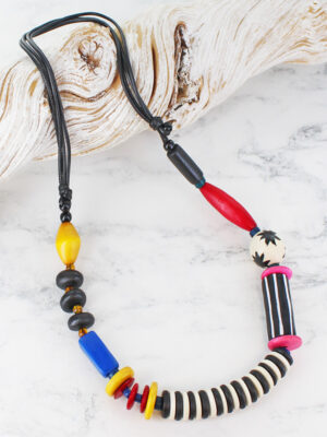 UJ6421 MIXED COLOUR ASYMMETRIC NECKLACE