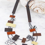 UJ6434 LONG RECTANGULAR LEATHER NECKLACE (NATURALS)